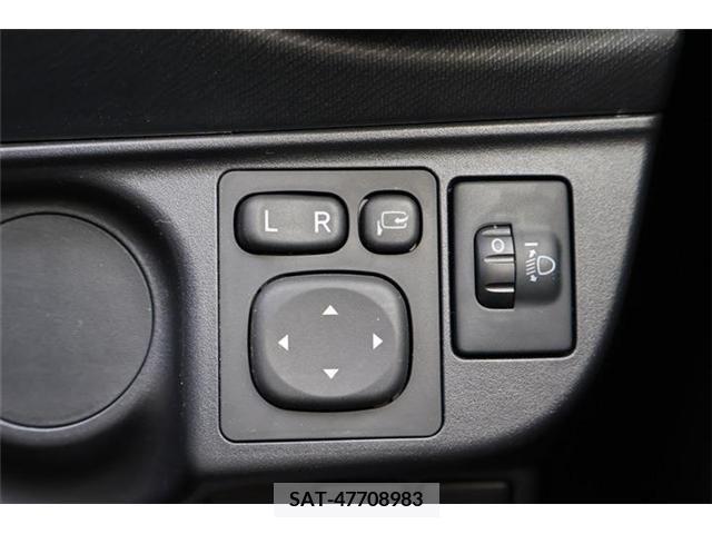 Toyota AQUA 2017-09 245005-10