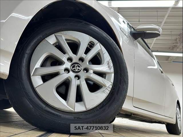 Toyota PRIUS 2016-12 281871-10