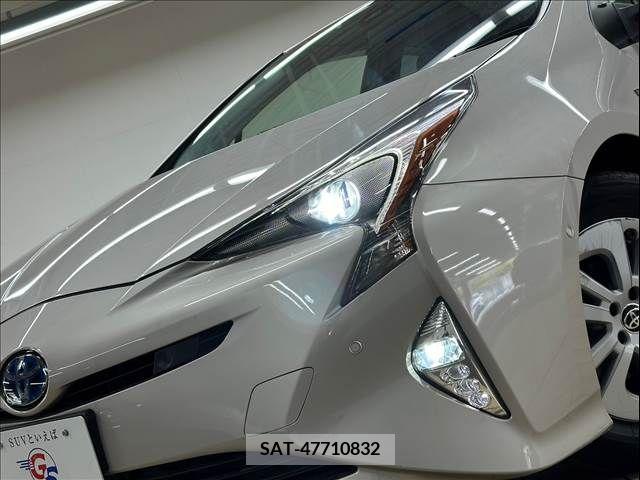 Toyota PRIUS 2016-12 281871-9