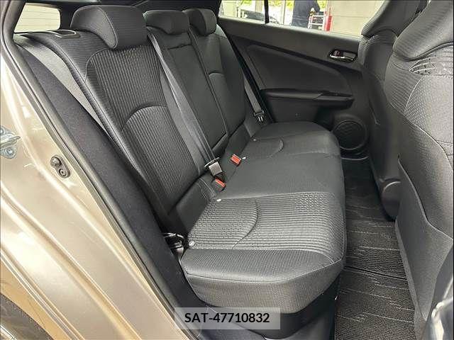 Toyota PRIUS 2016-12 281871-8