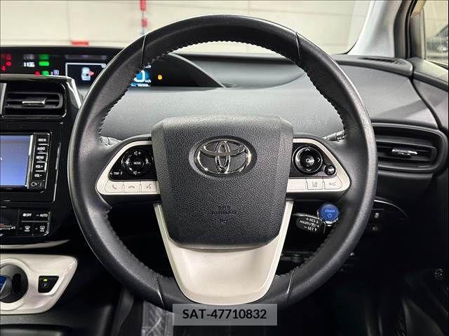 Toyota PRIUS 2016-12 281871-12