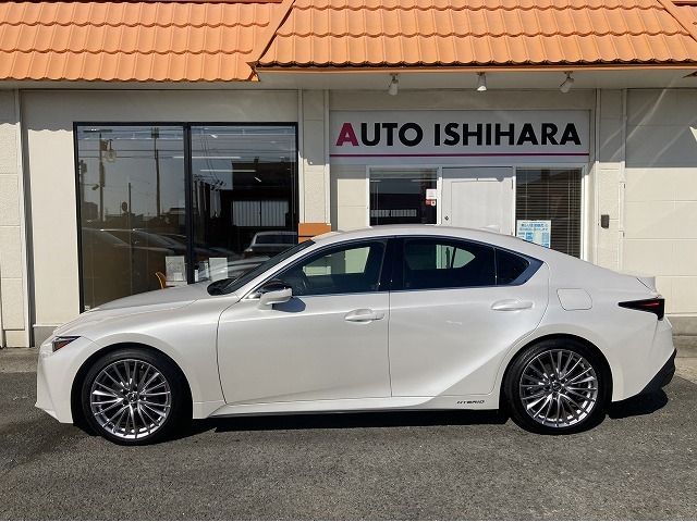 Lexus IS 2020-12 185389-2