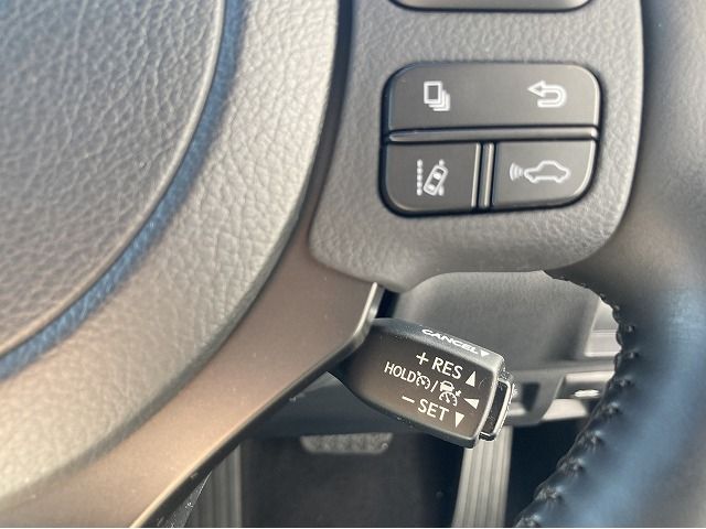 Lexus IS 2020-12 185389-16