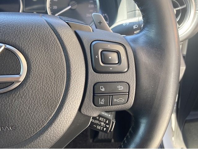 Lexus IS 2020-12 185389-17