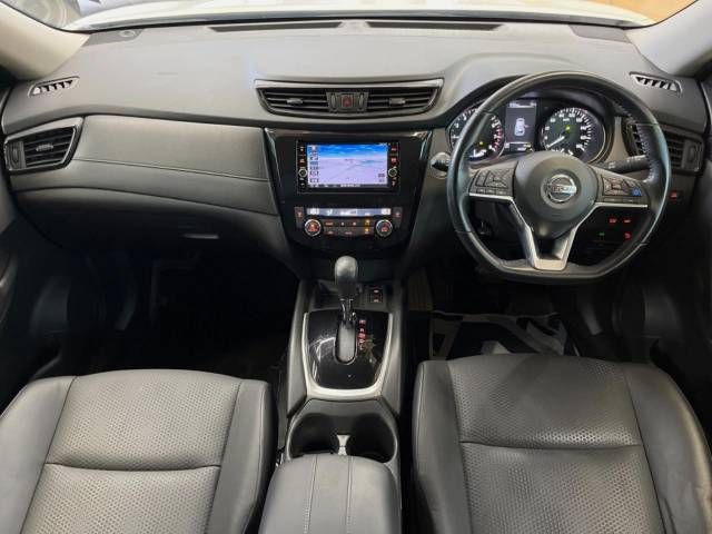 Nissan X-TRAIL 2018-06 190638-1