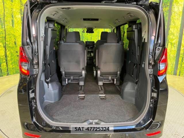 Toyota NOAH 2023-04 232872-11