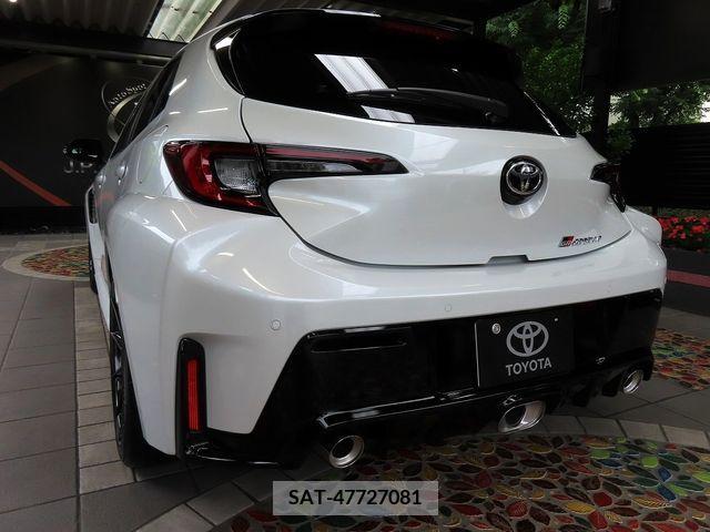 Toyota COROLLA 2024-06 380300-1