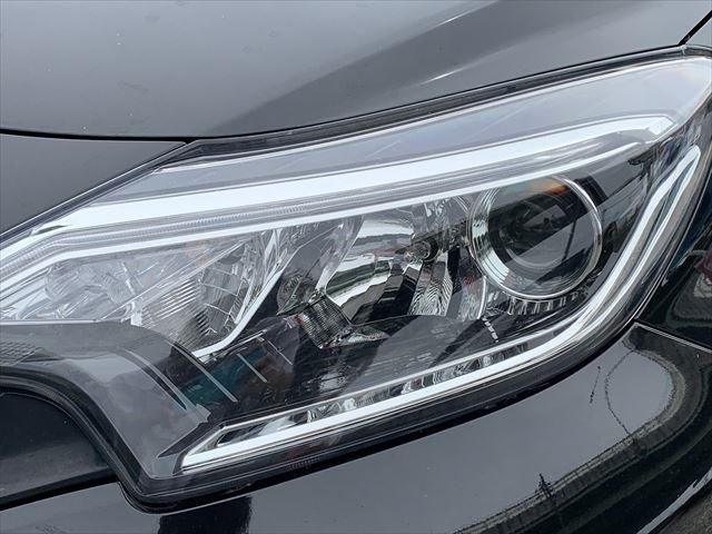 Nissan NOTE 2017-05 11886-8
