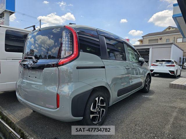 Toyota SIENTA 2022-08 368146-1