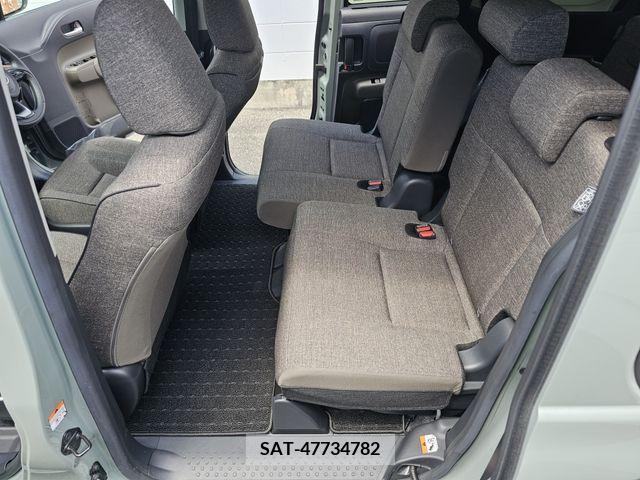 Toyota SIENTA 2022-08 368146-6