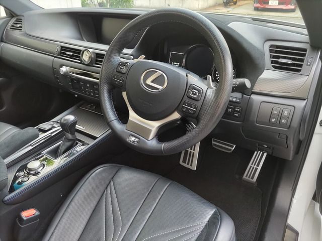 Lexus GS 2017-05 2173-12