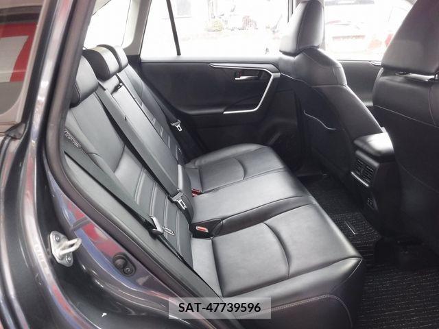 Toyota RAV4 2020-08 282831-9