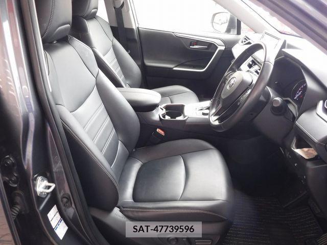 Toyota RAV4 2020-08 282831-12
