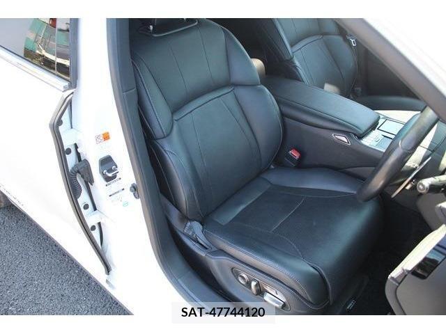 Lexus LS 2017-12 304725-14