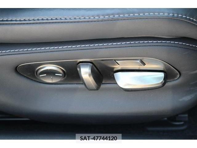 Lexus LS 2017-12 304725-6