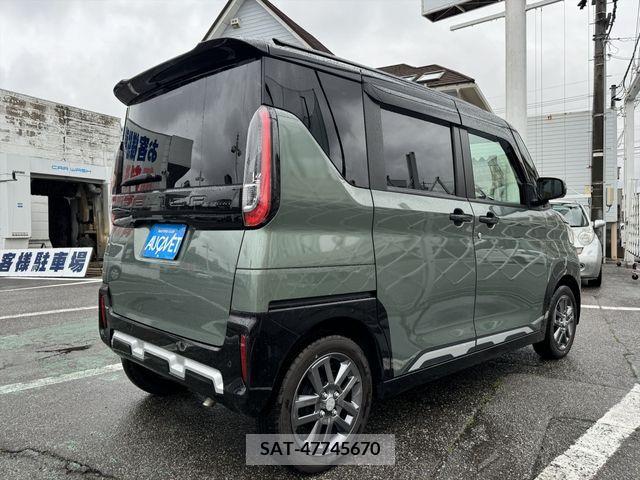 Mitsubishi DELICA MINI 2023-10 233441-1