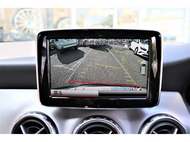 Mercedes Benz GLA-CLASS 2014-01 22671-18