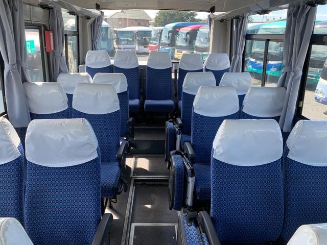 Hino BLUE RIBBON 2004-02 24716-20