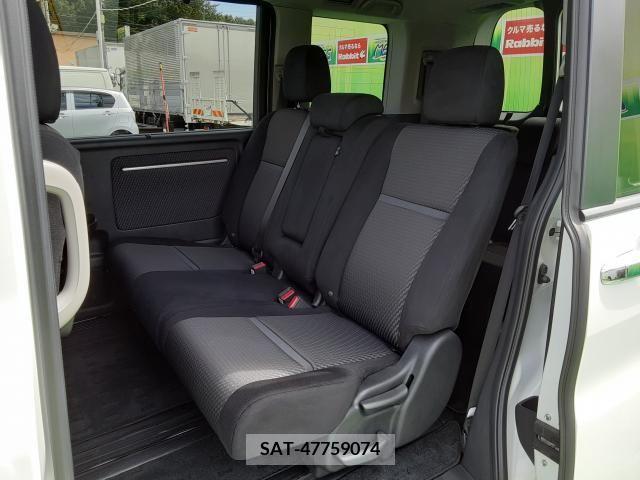 Honda STEP WGN 2017-05 251512-6