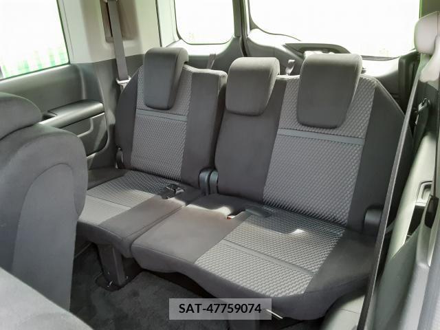 Honda STEP WGN 2017-05 251512-7