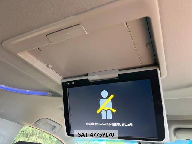 Toyota ALPHARD 2022-10 376629-6
