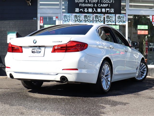 Bmw 5 SERIES 2017-01 13424-26