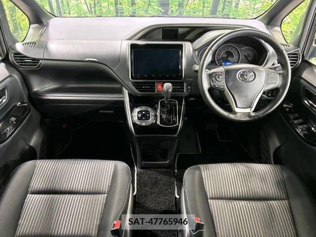 Toyota VOXY 2019-06 380259-1