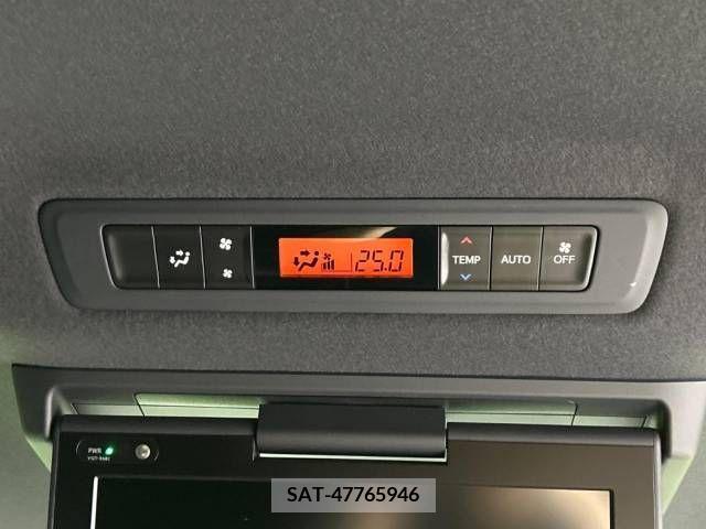 Toyota VOXY 2019-06 380259-6