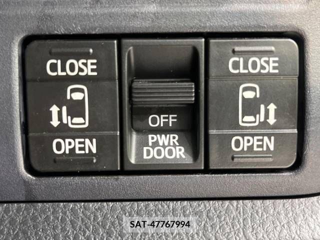 Toyota VOXY 2014-06 289187-6