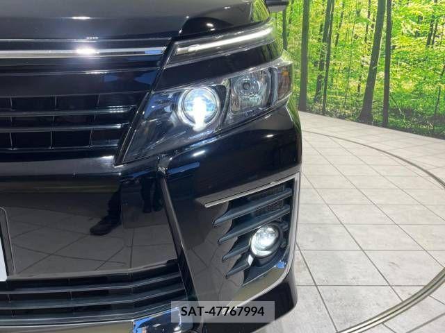 Toyota VOXY 2014-06 289187-12