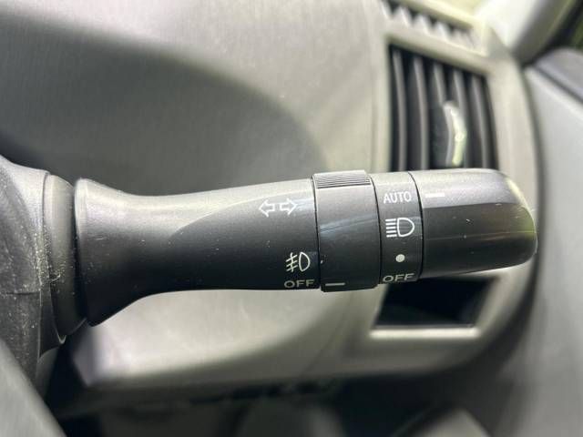 Toyota PRIUS ALPHA 2013-05 188808-4
