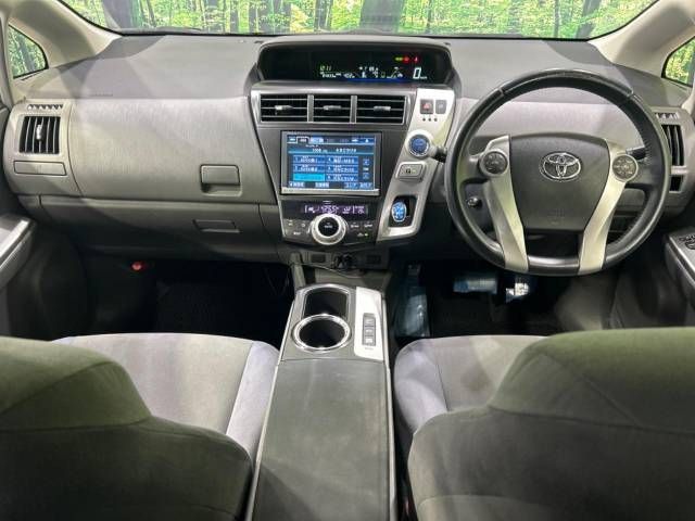 Toyota PRIUS ALPHA 2013-05 188808-1