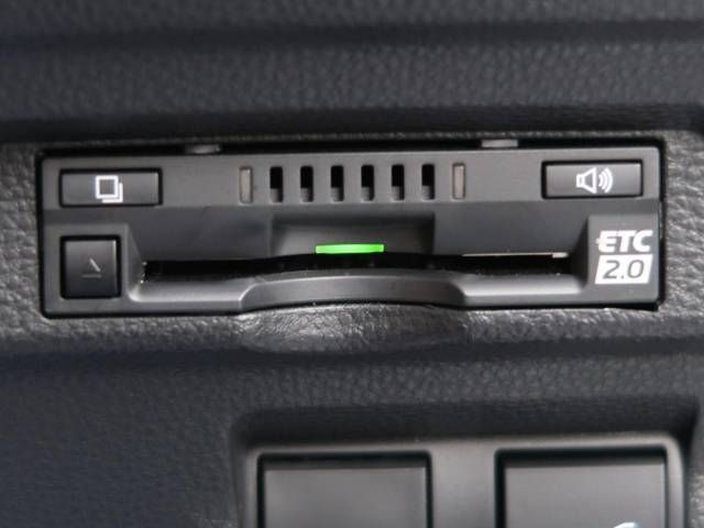 Toyota COROLLA CROSS 2021-12 842-7