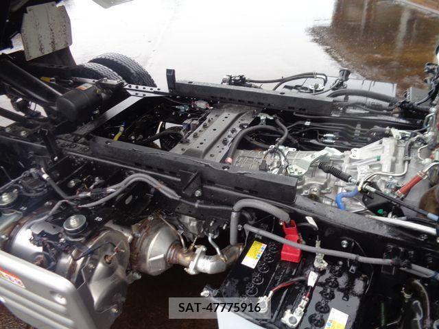 Hino DUTRO 2023-07 228563-17