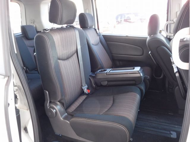 Nissan SERENA 2014-03 16453-17