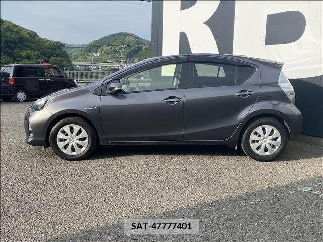 Toyota AQUA 2013-07 260689-4
