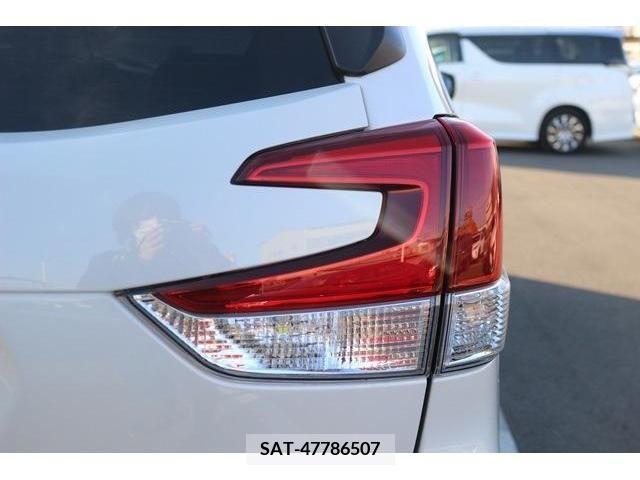 Subaru FORESTER 2018-10 211828-10
