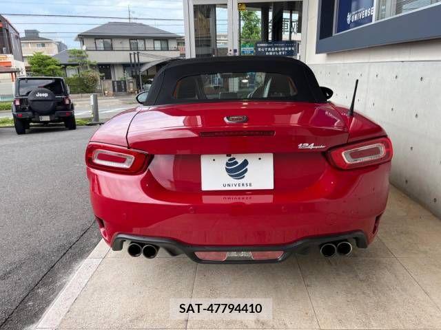Abarth 124 Spider 2018-02 387359-15