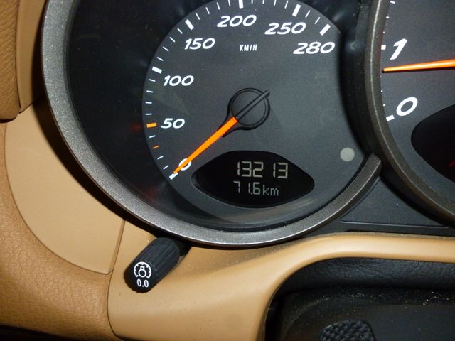 Porsche BOXSTER 2012-06 18261-25