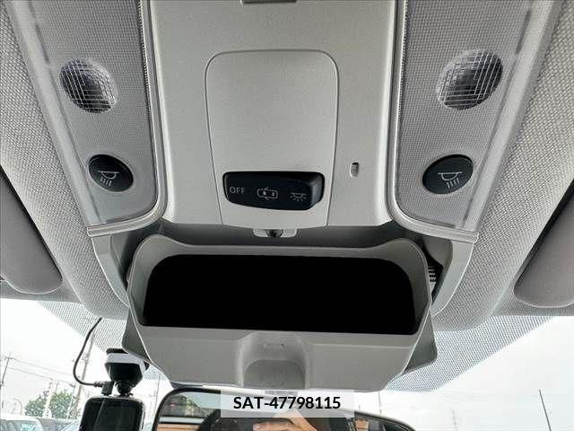 Toyota PRIUS 2017-07 382081-20