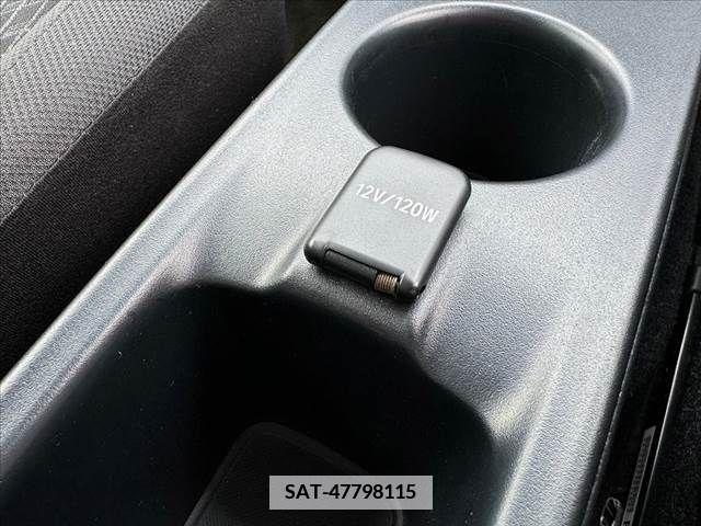 Toyota PRIUS 2017-07 382081-25