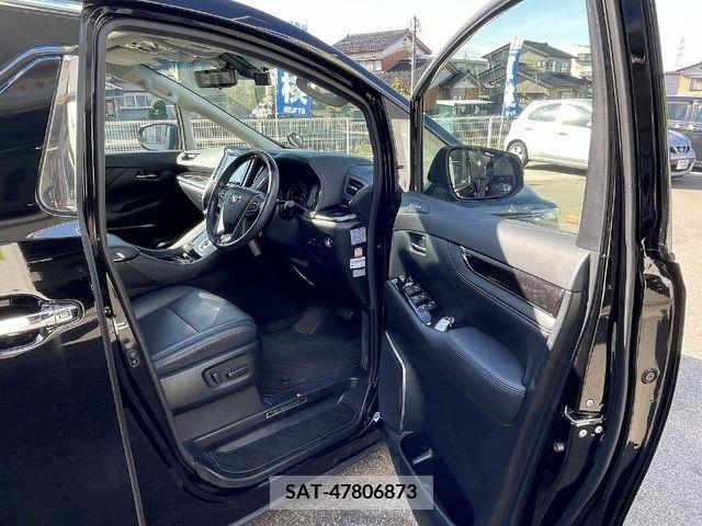 Toyota ALPHARD 2019-01 215055-10
