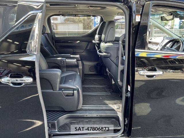 Toyota ALPHARD 2019-01 215055-12