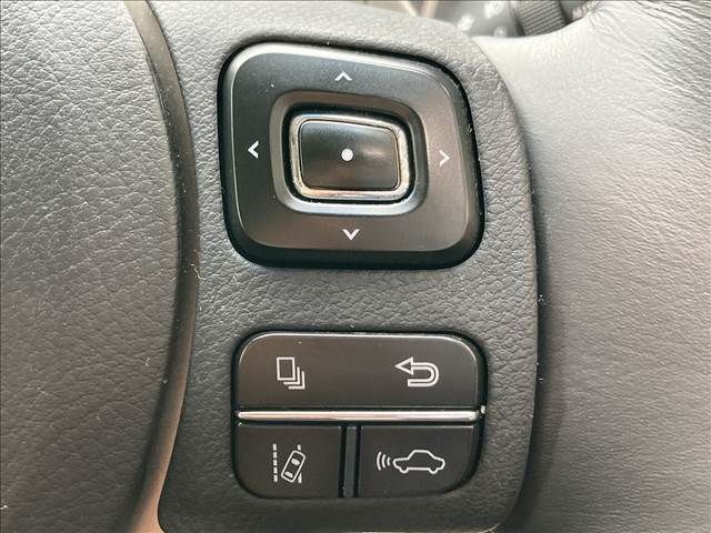 Lexus NX 2014-09 8883-6