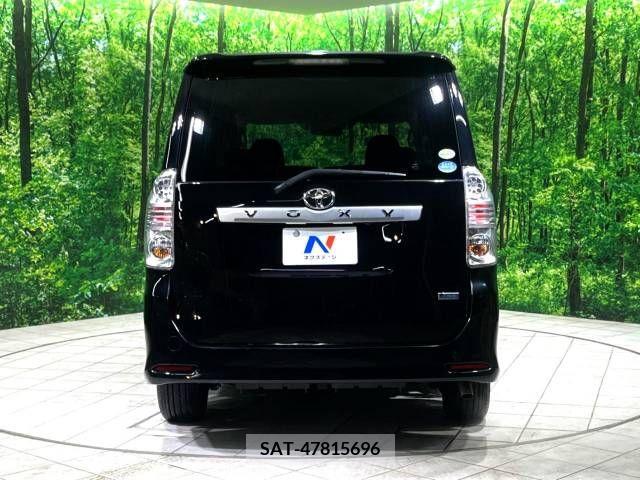 Toyota VOXY 2009-07 210796-16