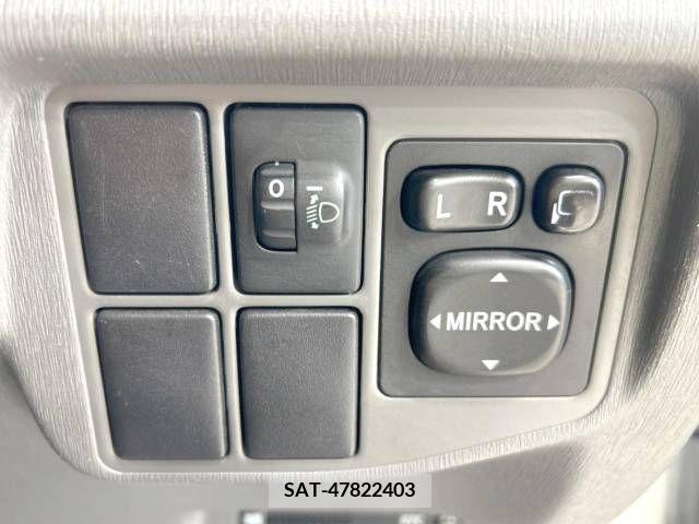 Toyota PRIUS 2010-04 282269-7