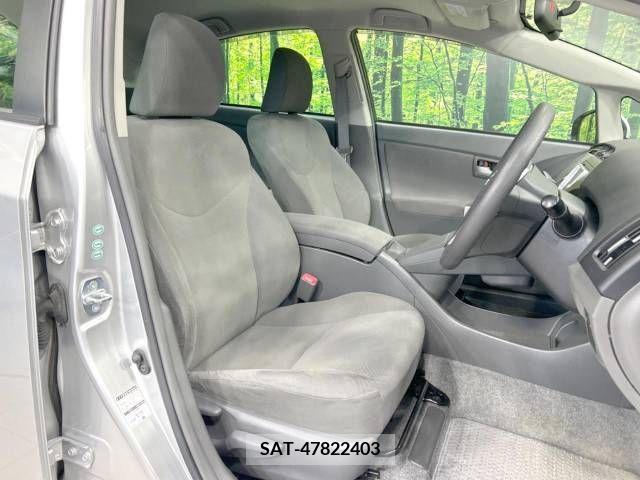 Toyota PRIUS 2010-04 282269-8