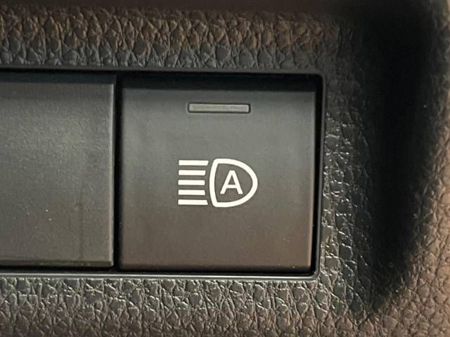 Toyota RAV4 2023-05 183463-5
