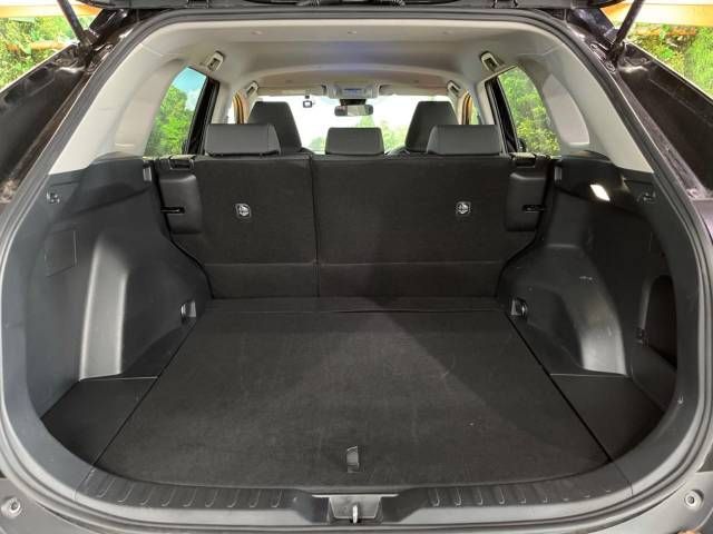 Toyota RAV4 2023-05 183463-12
