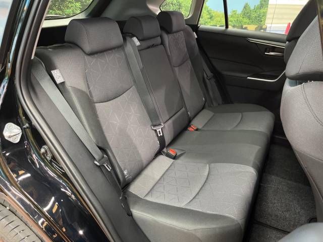 Toyota RAV4 2023-05 183463-11